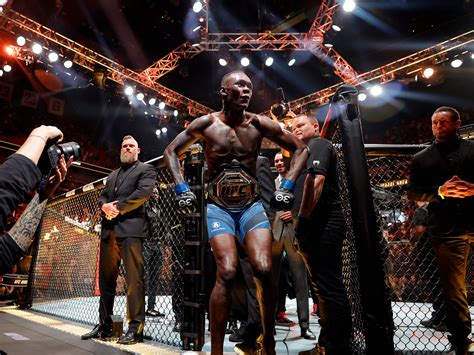 israel adesanya knockout.